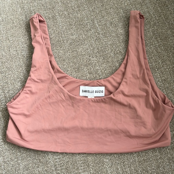 ✨DANIELLE GUIZIO Visions Bikini Top Color Blush Pink - Picture 2 of 6